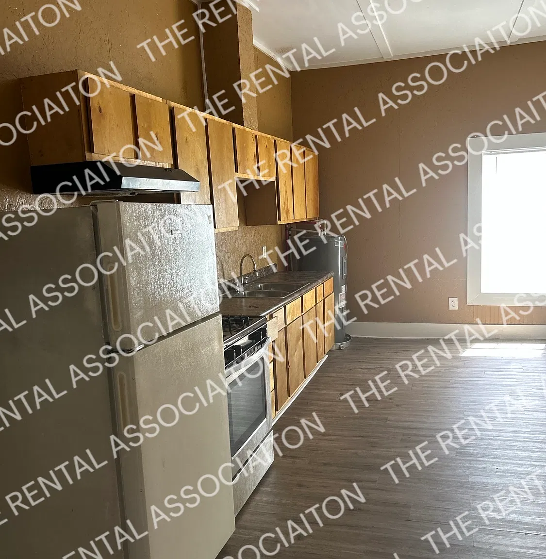 M- 2605 Lee Avenue - 1 — Photo 2