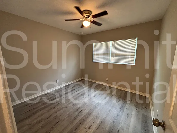 4420 Bass St — Photo 7