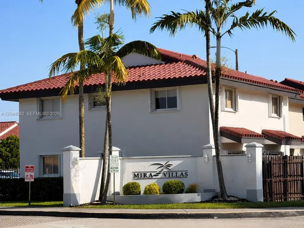 550 NW 82nd Ct APT 383, Miami, FL 33126