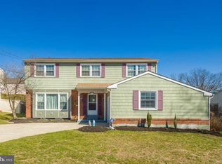 13 Colgate Dr, Cherry Hill, NJ 08034