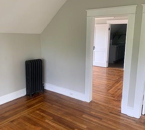 2nd image of 67 Burlington Ave Unit 3