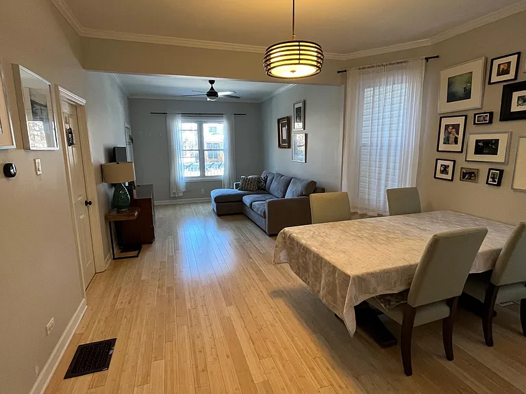 2826 N Sawyer Ave #1 — Photo 2