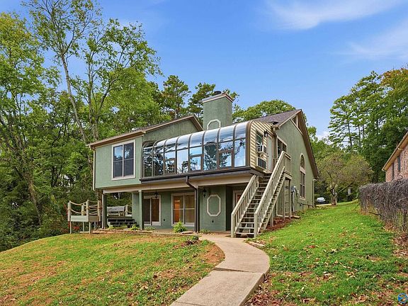 5th image of 386 Bluff Dr