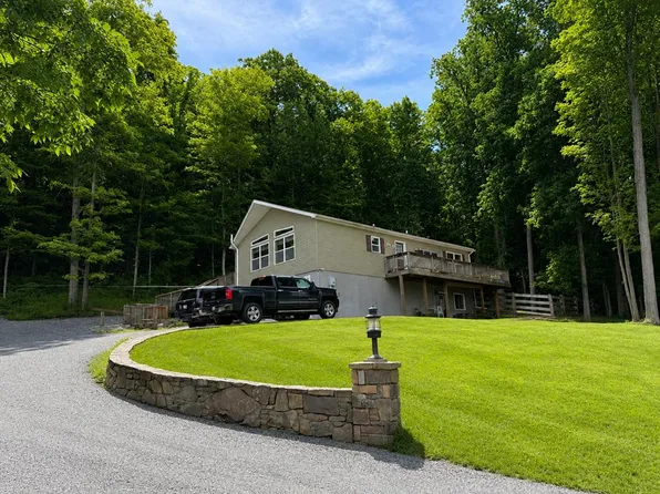 60 Muck Rd, Wellsboro, PA 16901