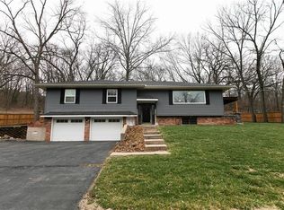 12108 NW 66th St, Kansas City, MO 64152