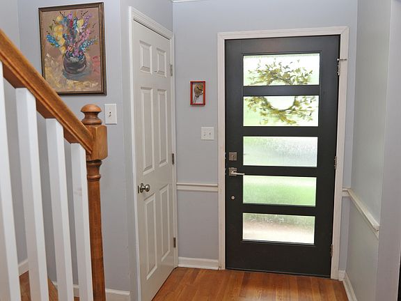 5th image of 1712 Brook Park Dr