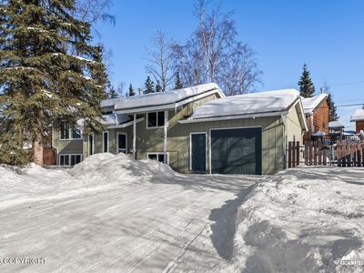 5810 College Dr, Anchorage, AK, 99504