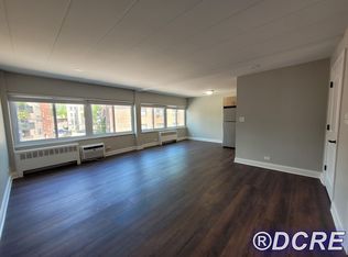 2020 W Farwell Ave #310, Chicago, IL 60645