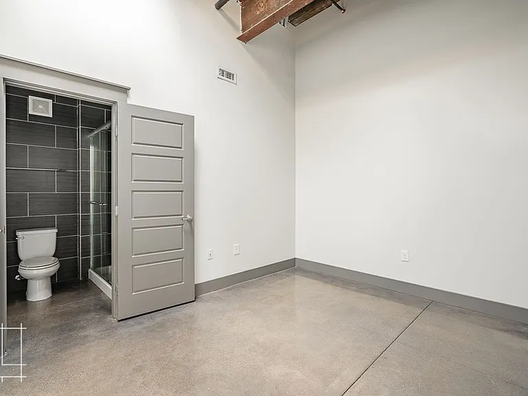 Wonder Bread Lofts — Photo 140