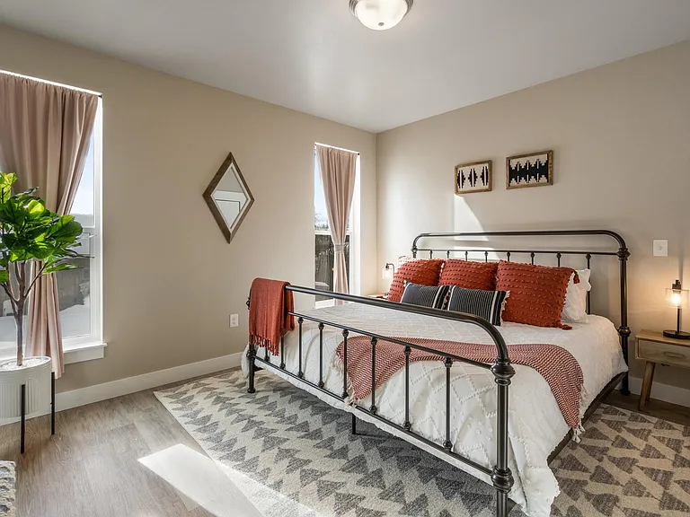 1297 Thomas Dr #204 — Photo 12