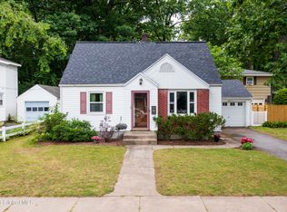 175 York Ave, Saratoga Springs, NY 12866
