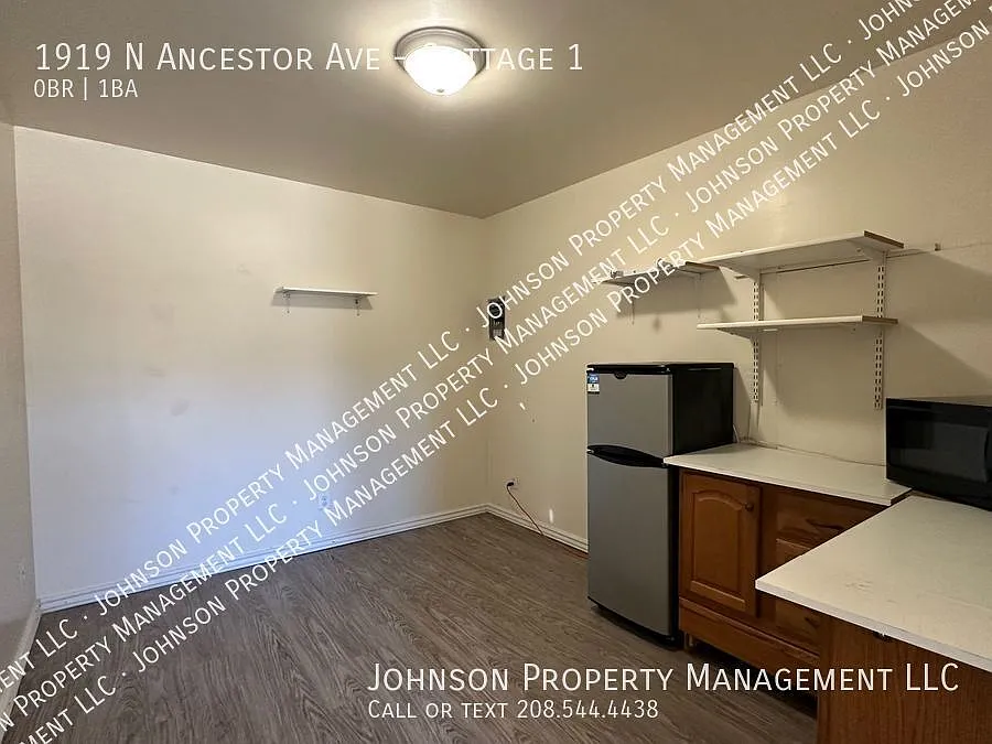 Cozy West Boise Studio Cottage with Utilities Included & Ample Parking. — Photo 2