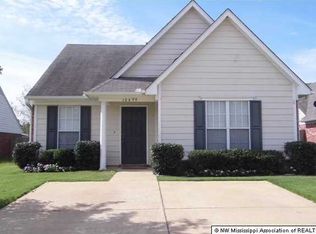 10499 Pecan View Dr, Olive Branch, MS 38654