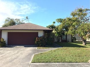 6561 Tarawa Dr, Sarasota, FL 34241