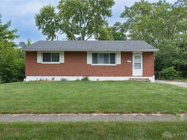 38 Nona Dr, Dayton, OH 45426
