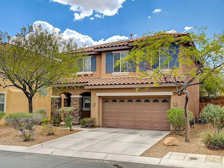 10299 Caverns Mouth Dr — Photo 3