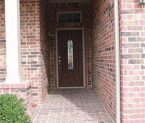 3rd image of 5924 Comanche Peak Dr