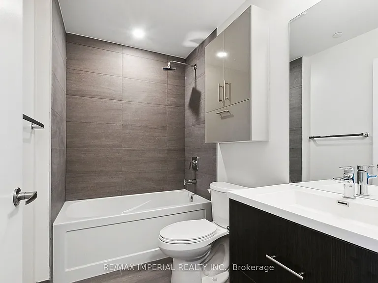 188 Fairview Mall Dr #722 — Photo 15