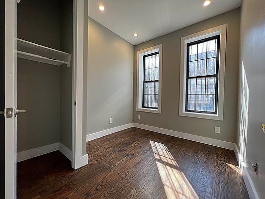 4th image of 655 Mac Donough St #1B