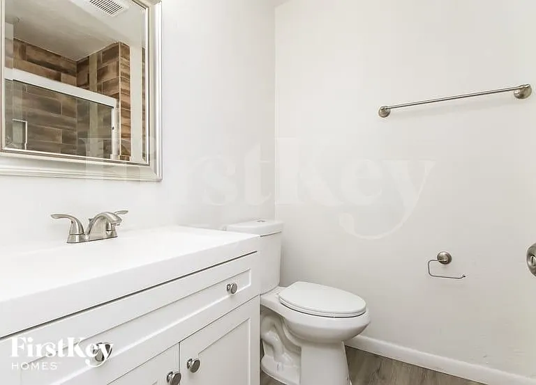 9321 E Dallas St — Photo 13