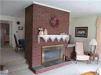 3rd image of 309 S Woodstock Dr