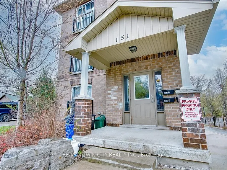 151 Bridgeport Rd E #4 — Photo 2