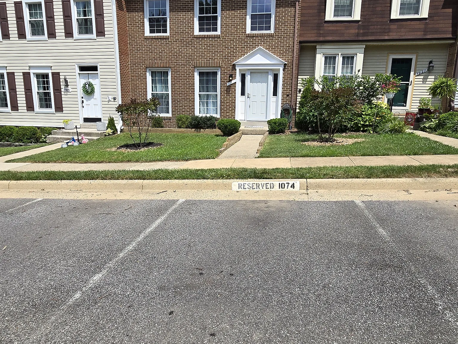 3 bed, 3.5 bath, 1860 sqft, $3,275 — Photo 1