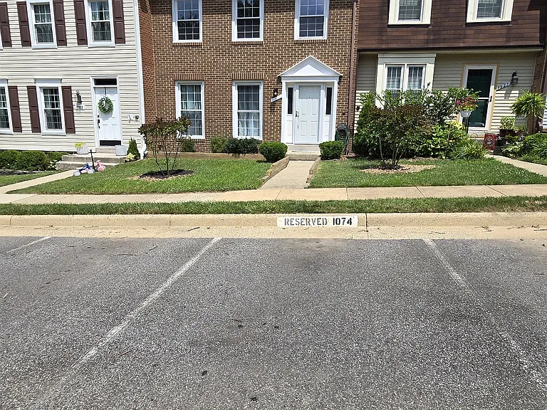 7925 Forest Path Way — Photo 1