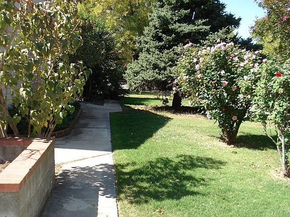 4th image of 610 Mayfair Dr