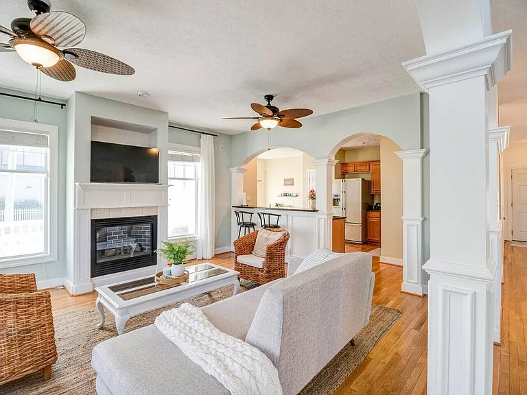 3831 E Ocean View Ave — Photo 9