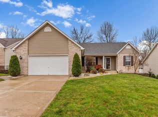 1226 Sweeping Oaks Dr, Saint Charles, MO