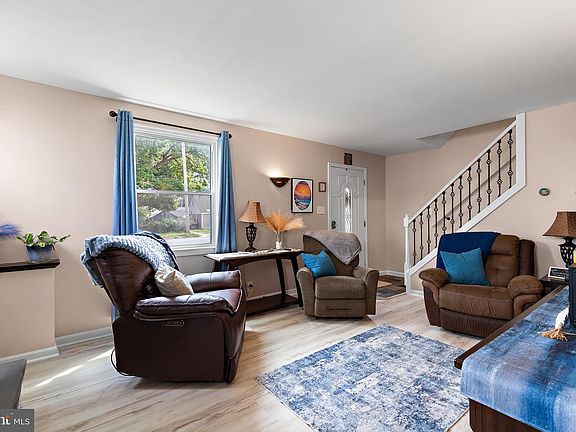 2nd image of 3456 Sollers Point Rd