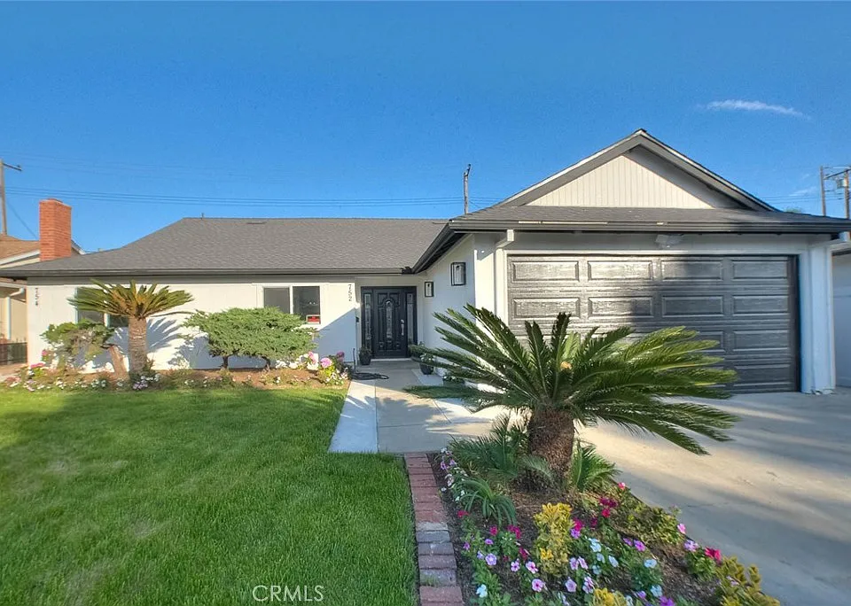752 Rio Del Sol Ave