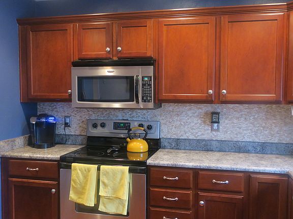 3rd image of 1824 Millwood Dr