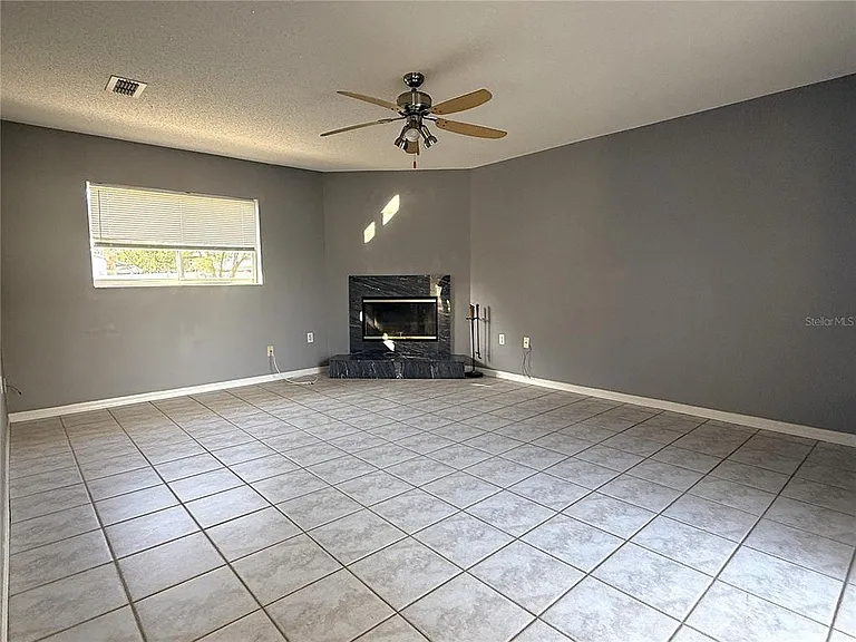 8839 Greenleaf Ct — Photo 9