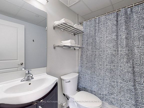 4th image of 335 College St #204