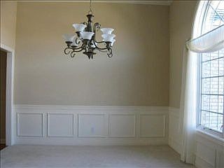 5th image of 9615 Crescent Oaks Dr