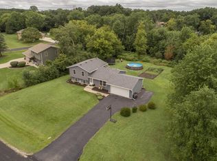 25410 Windsong Ct, Wind Lake, WI 53185