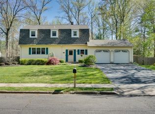 18 Abbott Rd, Hamilton, NJ 08690