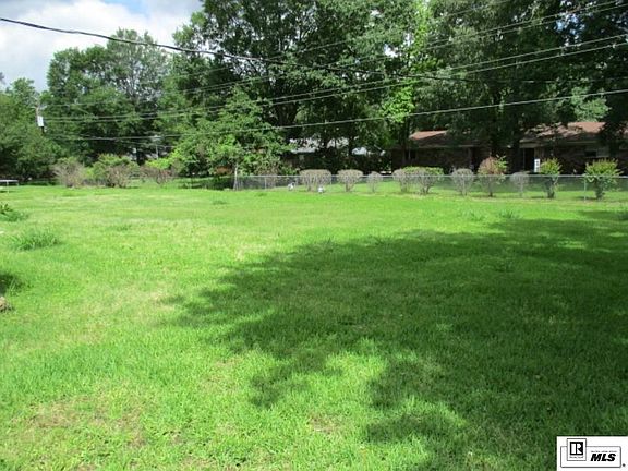 3rd image of 37 Fair Oaks Dr