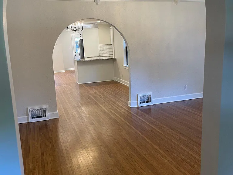 1604 S Delaware Pl — Photo 5