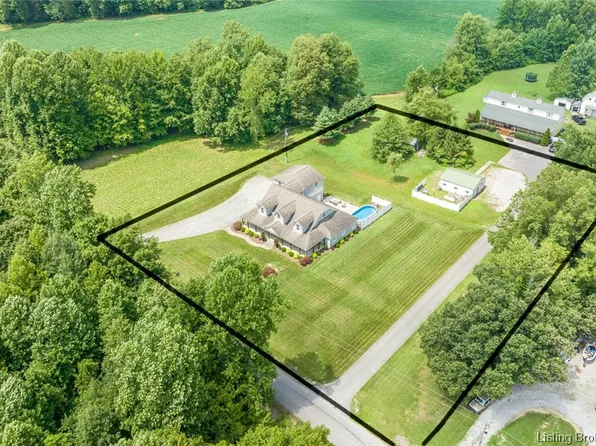 1733 E Grain Bin Road, Scottsburg, IN 47170