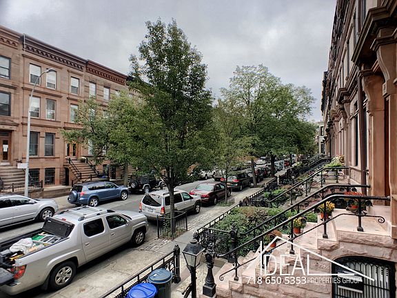 2nd image of 656 10th St #1F