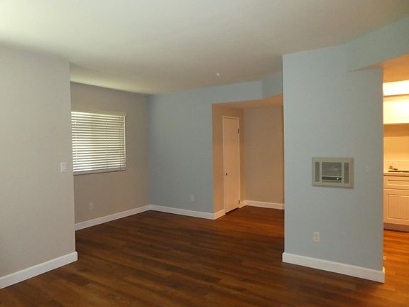 2nd image of 1676 Chalcedony St APT 1