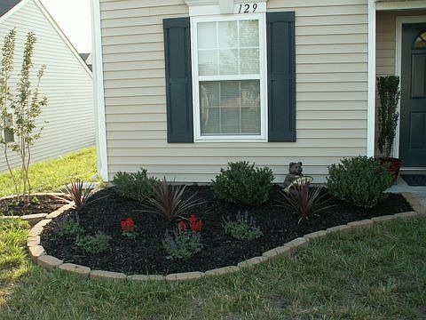 Nicely landscaped front