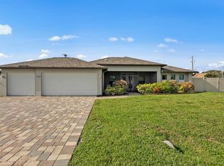 1204 SE 37th St, Cape Coral, FL 33904