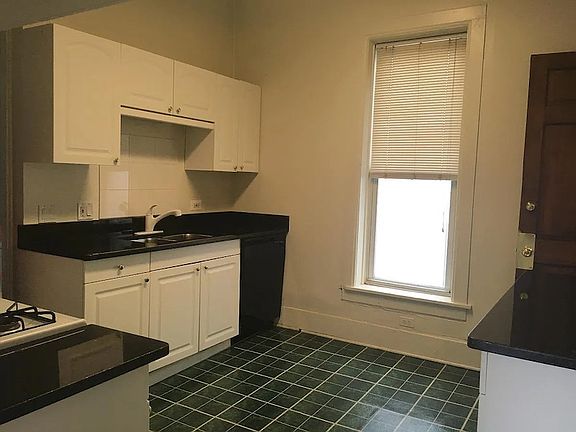 2nd image of 753 W Schubert Ave APT 3E