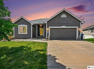 4618 Springview Dr, Papillion, NE 68133
