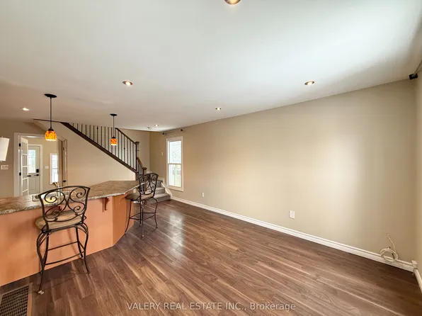 15 Forbes St, London, ON N6J 1L2