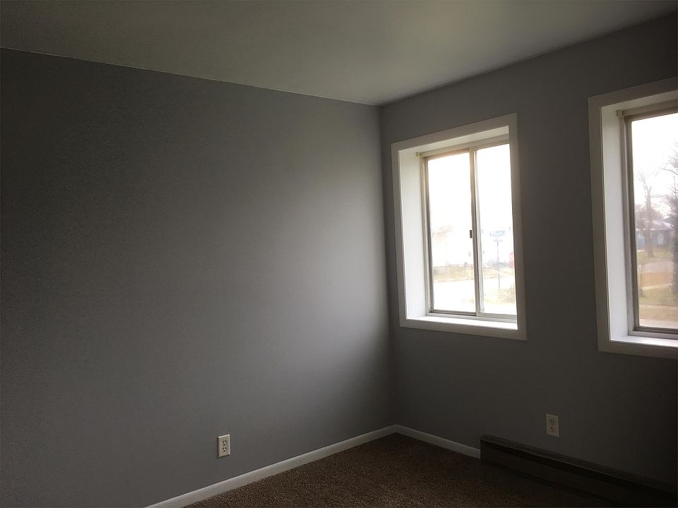 2nd image of 201 Grand St APT 6